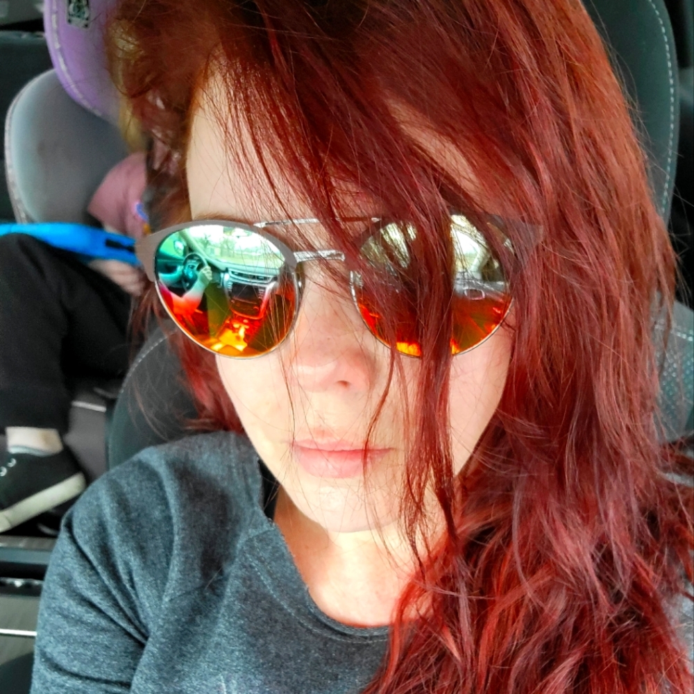 Meet your Posher, Laura